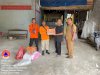 Penyerahan Bantuan Logistik Untuk Rumah Rusak Pasca Longsor di Desa Tulung, Kecamatan Tulung
