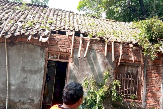 HUJAN DERAS DISERTAI ANGIN KENCANG DI JUWIRING