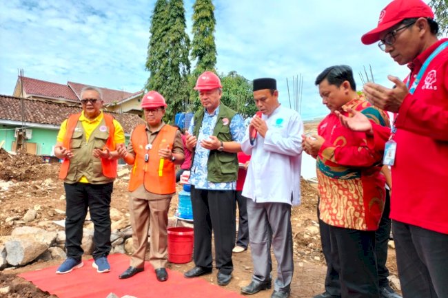 Peletakan Batu Pertama Pembangunan Puskesmas Warungkondang, Kabupaten Cianjur Provinsi jawa Barat