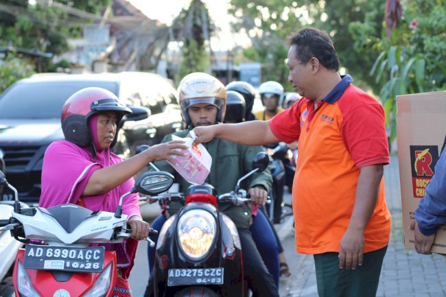 Ramadan Bulan Penuh Berkah, ASN BPBD Klaten Berbagi