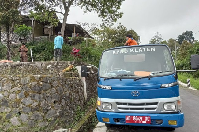 Musim Kemarau, BPBD Klaten Distribusikan Air Bersih 20.000 Liter di Tiga Dusun desa Sidorejo - Kemalang