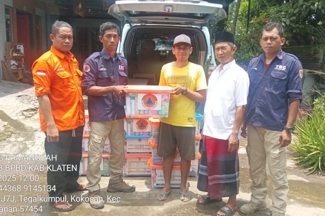 BPBD Klaten Salurkan Bantuan Logistik Bagi Terdampak Banjir di Kecamatan Prambanan