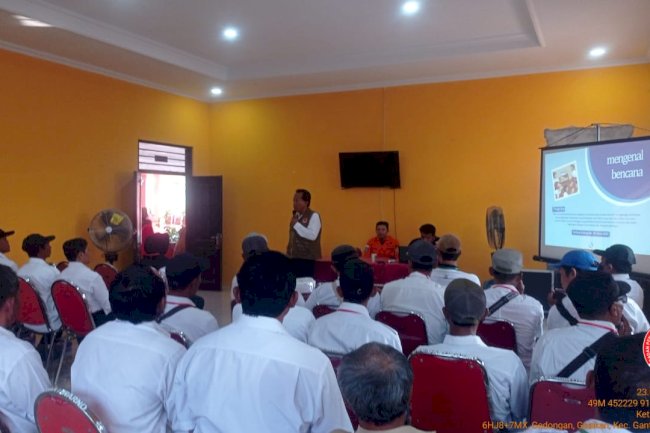 Menjadi Narasumber dalam Giat Pengukuhan dan Pelatihan TRC (Tim Reaksi Cepat) Kecamatan Gantiwarno