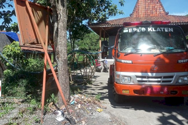 Distribusikan Air Bersih 4 Tangki di Desa Tegalmulyo, Kecamatan Kemalang
