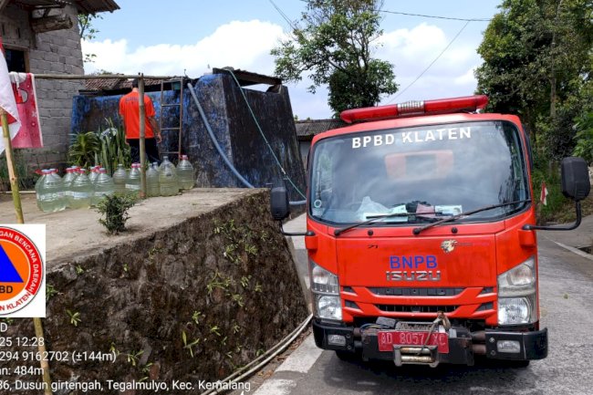 Distribusikan Air Bersih 9 Tangki di Desa Sidorejo, Tegalmulyo, dan Desa Tlogowatu, Kecamatan Kemalang