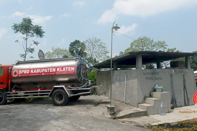 Distribusikan Air Bersih 9 Tangki di Desa Tlogowatu, Tegalmulyo, dan Desa Sidorejo, Kecamatan Kemalang