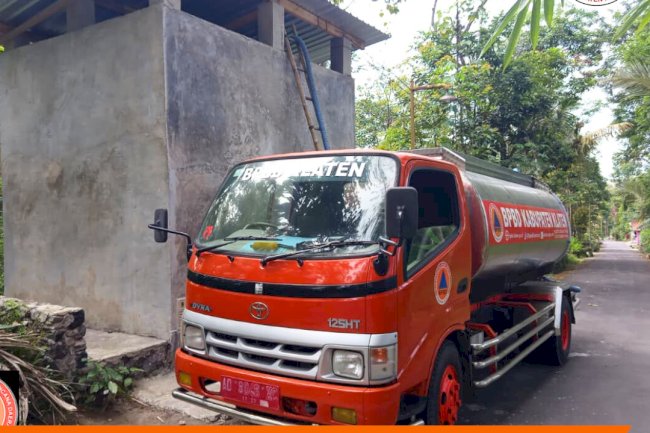 Distribusikan Air Bersih 9 Tangki di Empat Desa, Kecamatan Kemalang