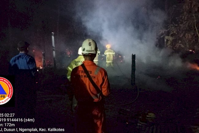 Gudang Pengrajin Kayu di Desa Krakitan, Kecamatan Bayat Terbakar