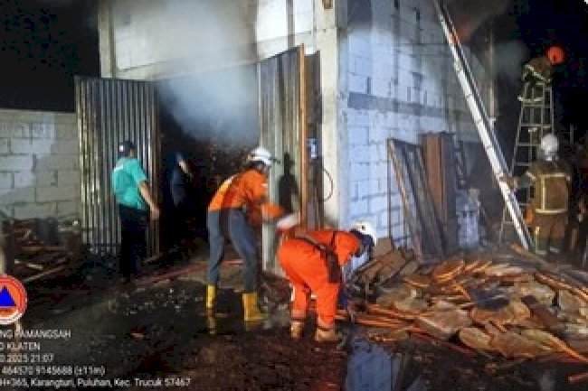 Kebakaran Tempat Usaha Mebel di Kecamatan Trucuk