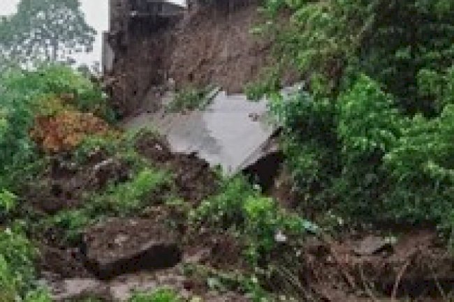 Talud Jebol Di Kecamatan Kemalang