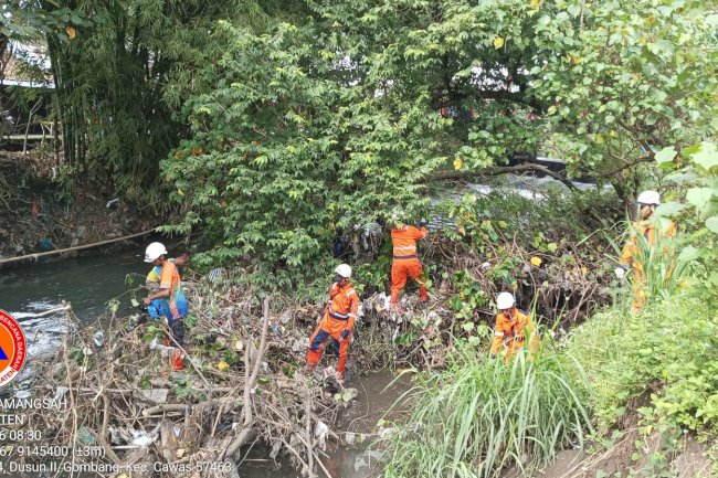 Gotong Royong Bersih Kali Cino Desa Gombang, Kecamatan Cawas