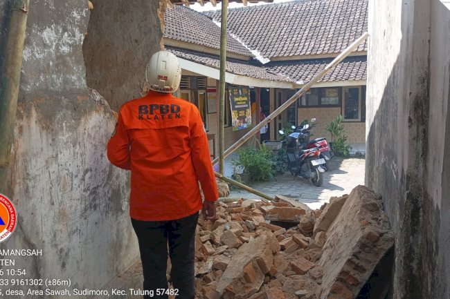Assessment Tembok Rumah Roboh di Desa Sudimoro, Kecamatan Tulung