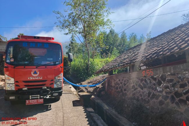 Droping Air Bersih 9 Tangki ke Tiga Desa di Kecamatan Kemalang