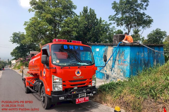 Dropping Air Bersih 9 Tangki ke Tiga Desa di Kecamatan Kemalang