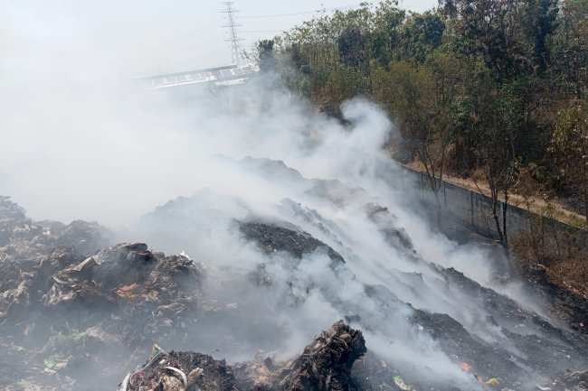 Kebakaran TPA Sampah di Desa Troketon, Kecamatan Pedan