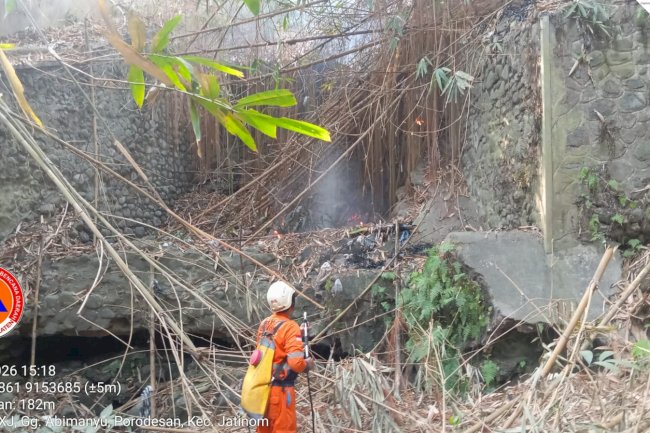 Kebakaran Rumpun Bambu luas ± 300 m² di Desa Mranggen, Kecamatan Jatinom