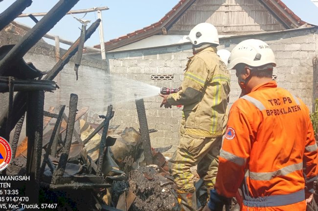 Diduga Akibat Kebocoran Pada Selang Gas Saat Kegiatan Memasak, Kebakaran Rumah Terjadi di Desa Palar Kecamatan Trucuk
