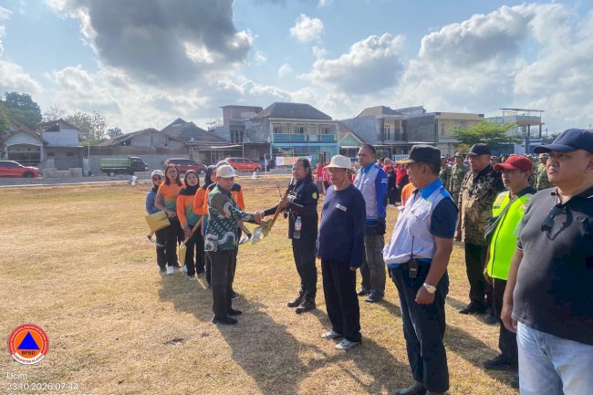 Aksi Bersih Sungai sekaligus Pengukuhan Pengurus Forum Sekolah Sungai Klaten (FKSK) di gelar di Lapangan Krokosono, Bendo, Buntalan, Klaten Tengah