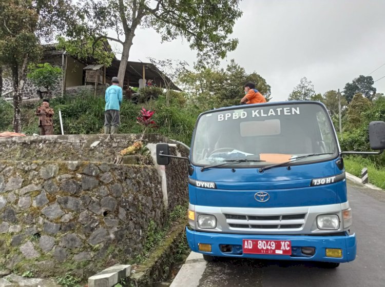 Musim Kemarau, BPBD Klaten Distribusikan Air Bersih 20.000 Liter di Tiga Dusun desa Sidorejo - Kemalang