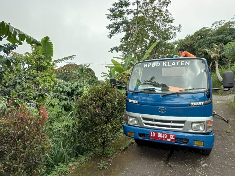 Musim Kemarau, BPBD Klaten Distribusikan Air Bersih 20.000 Liter di Tiga Dusun desa Sidorejo - Kemalang