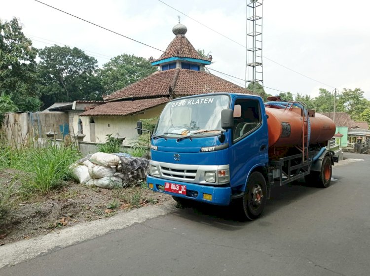 Penanganan Kekeringan, Dropping Air Bersih 45.000 Liter di desa Tlogowatu, kecamatan Kemalang - Klaten