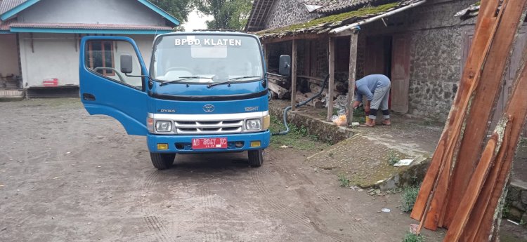 BPBD Klaten - Penanganan Kekeringan, Distribusikan Air Bersih 30.000 Liter di desa Kendalsari, Kemalang