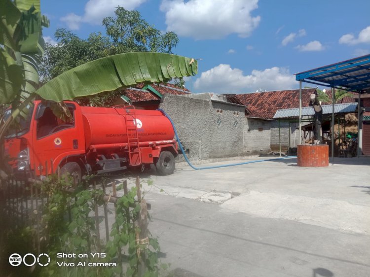 Penanganan Kekeringan, BPBD Klaten Distribusikan Air Bersih 30.000 Liter di desa Jambakan kecamatan Bayat