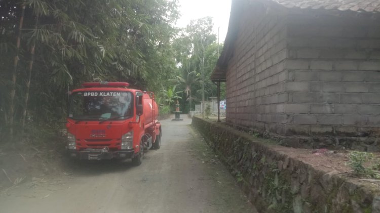 Penanganan Kekeringan, Dropping Air Bersih 30.000 Liter di desa Tangkil kecamatan Kemalang
