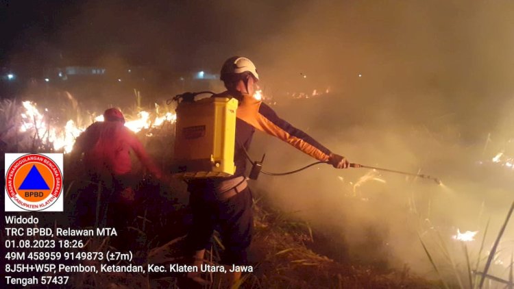 Bakar Sampah Tidak Terkontrol, Lahan Seluas 1000m2 terbakar di desa Ketandan, Klaten Utara