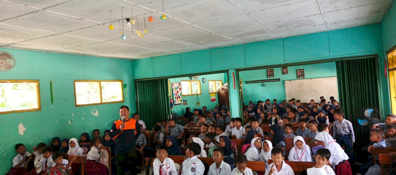 Sosialisasi dan Simulasi Penanganan Bencana Gempa Bumi di SD Negeri 3 Kemudo, Prambanan