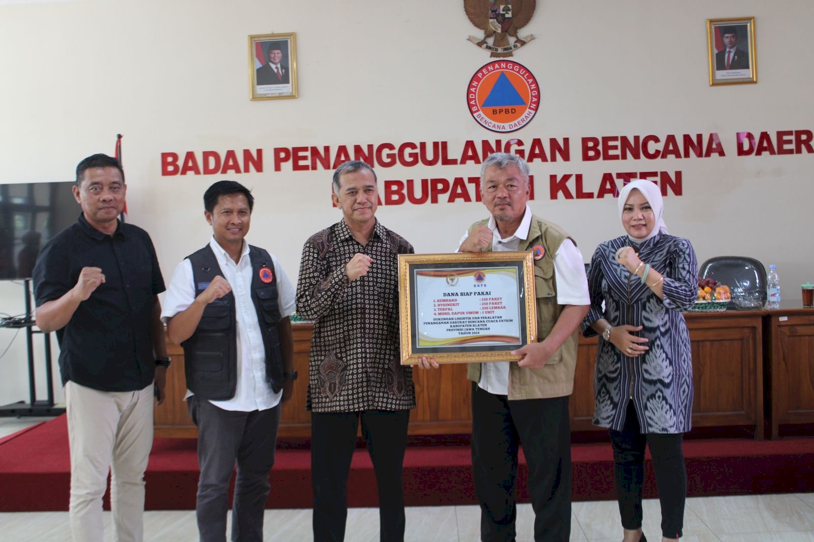 Komisi VIII DPR RI dan BNPB Salurkan Bantuan Penanganan Angin Kencang di Kabupaten Klaten