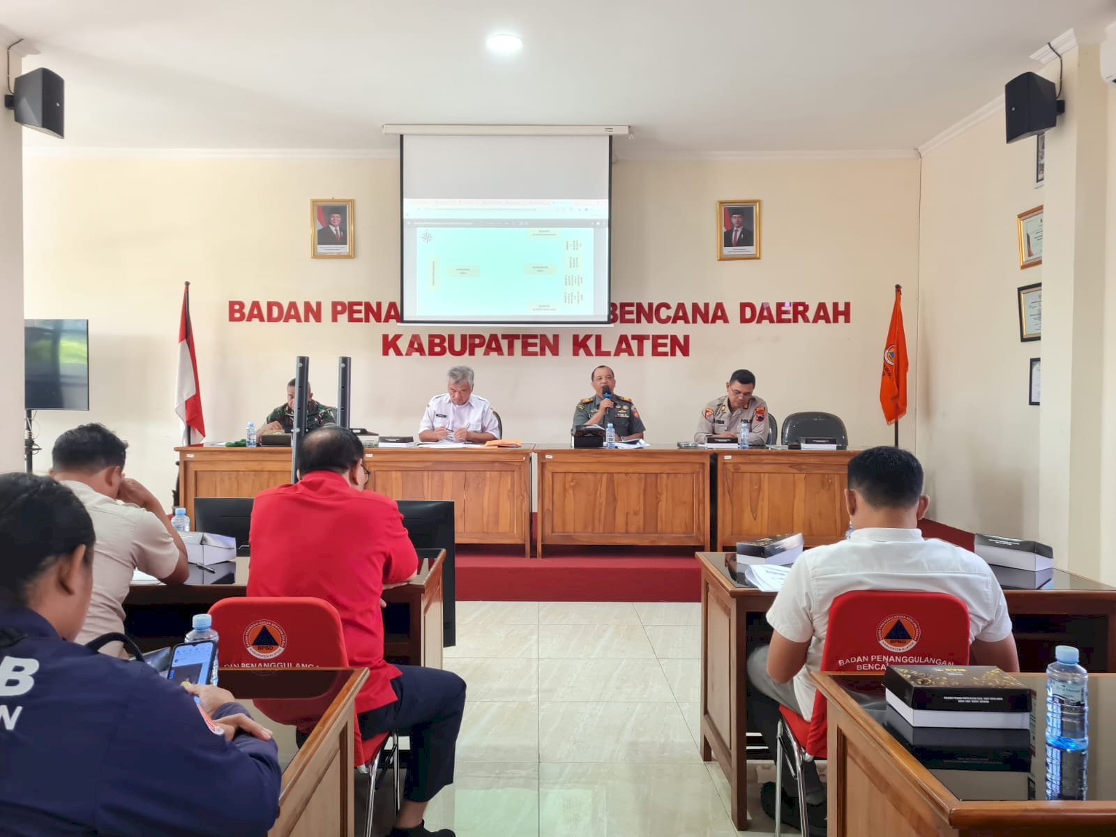 Rapat Koordinasi Pelaksanaan Apel Siaga Hidrometeorologi dan Gelar Peralatan Kebencanaan 