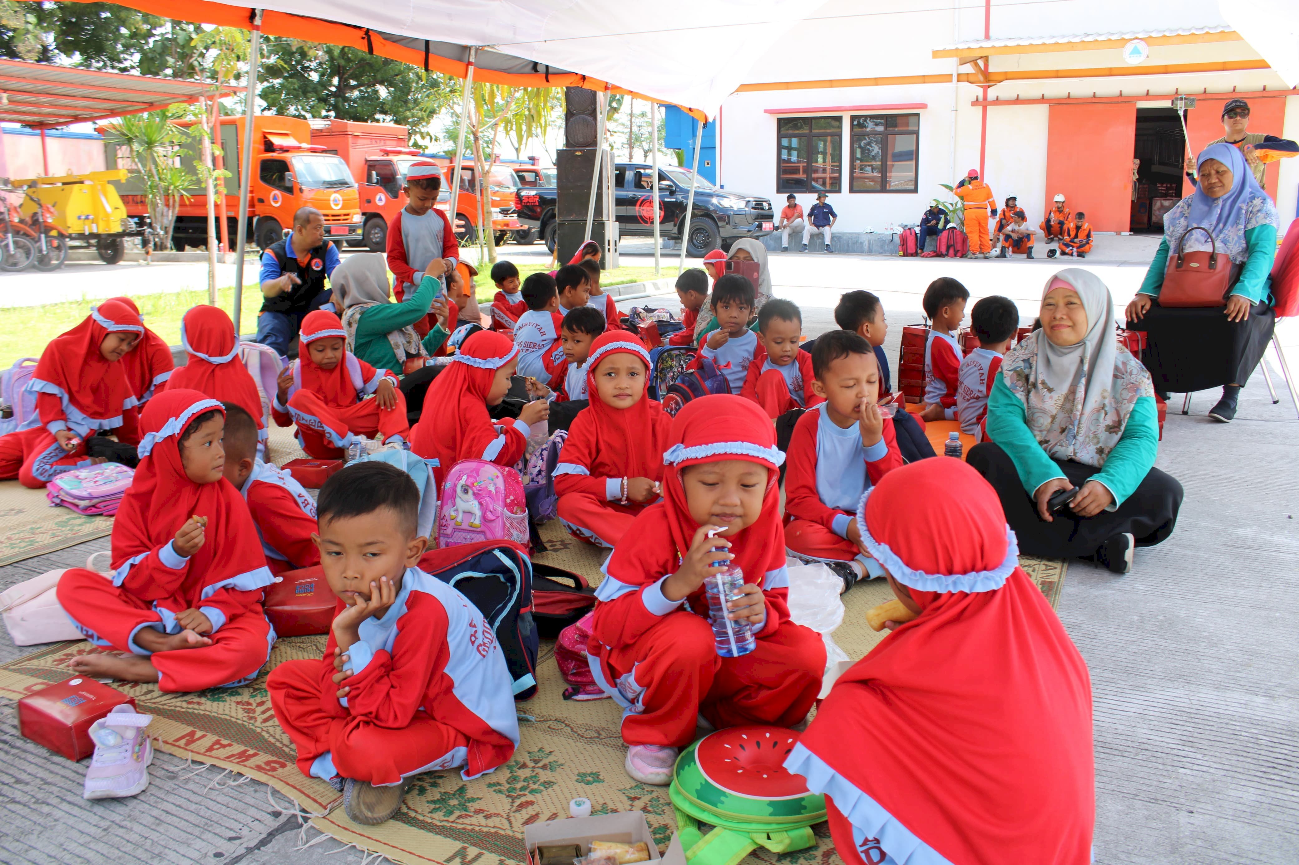 Sukseskan Hari Kesiapsiagaan Bencana (HKB) 2025, BPBD Kabupaten Klaten Gelar Simulasi Gempa Bumi dan Kebakaran
