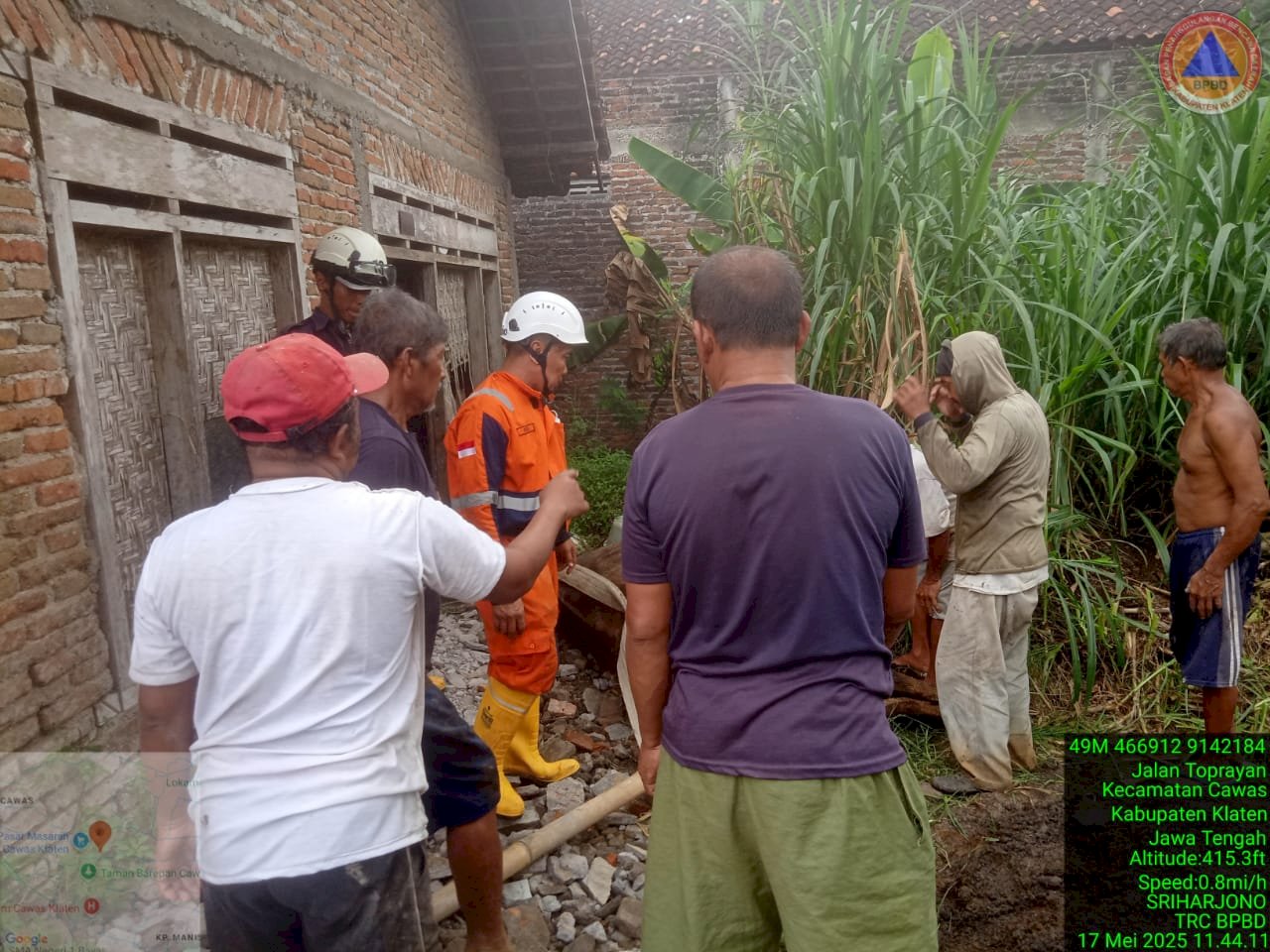 Evakuasi Seekor Sapi Mati di Kecamatan Cawas