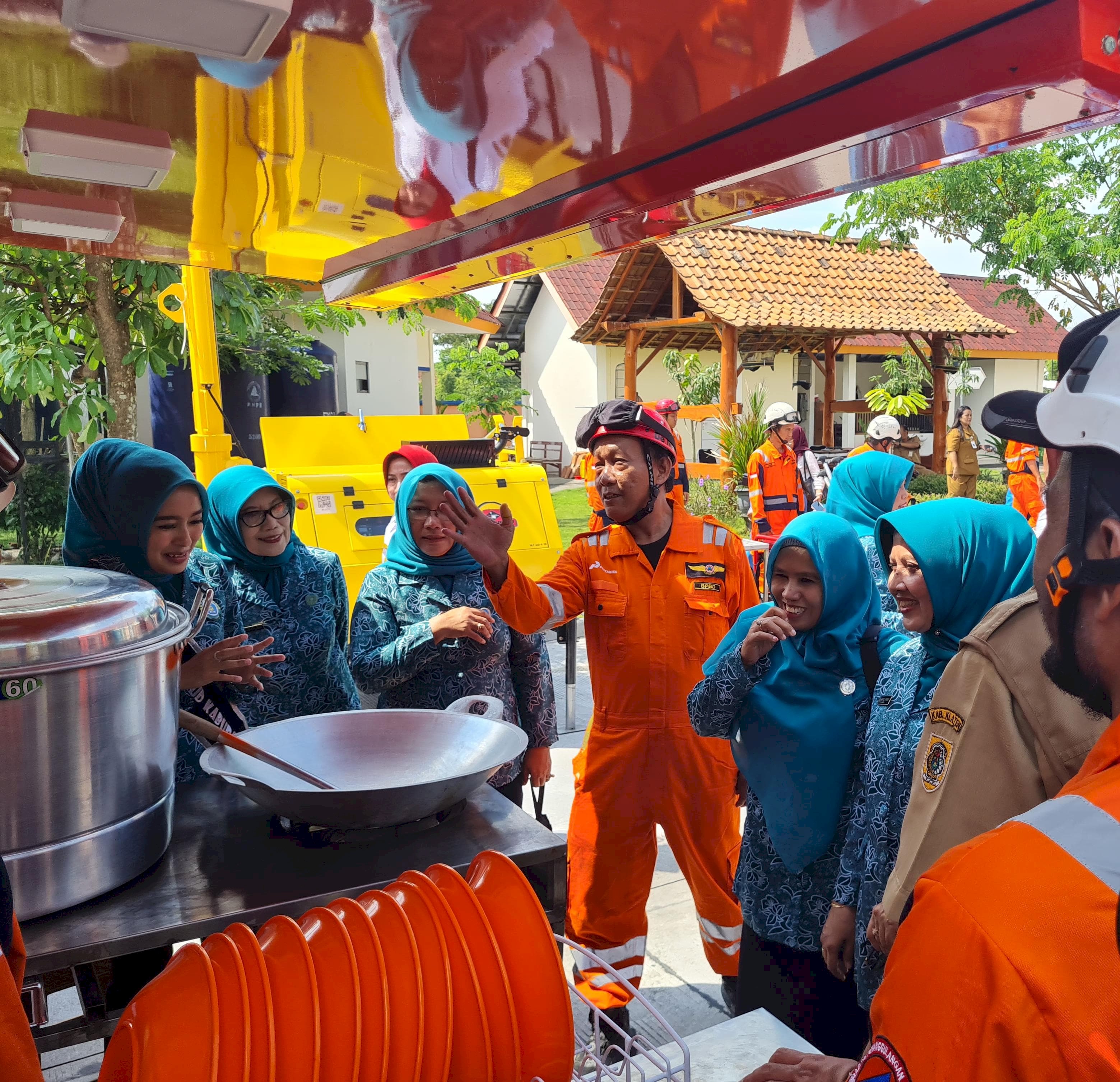 Kunjungan Bus Bejanaku dan Bunda Literasi ke BPBD Kabupaten Klaten