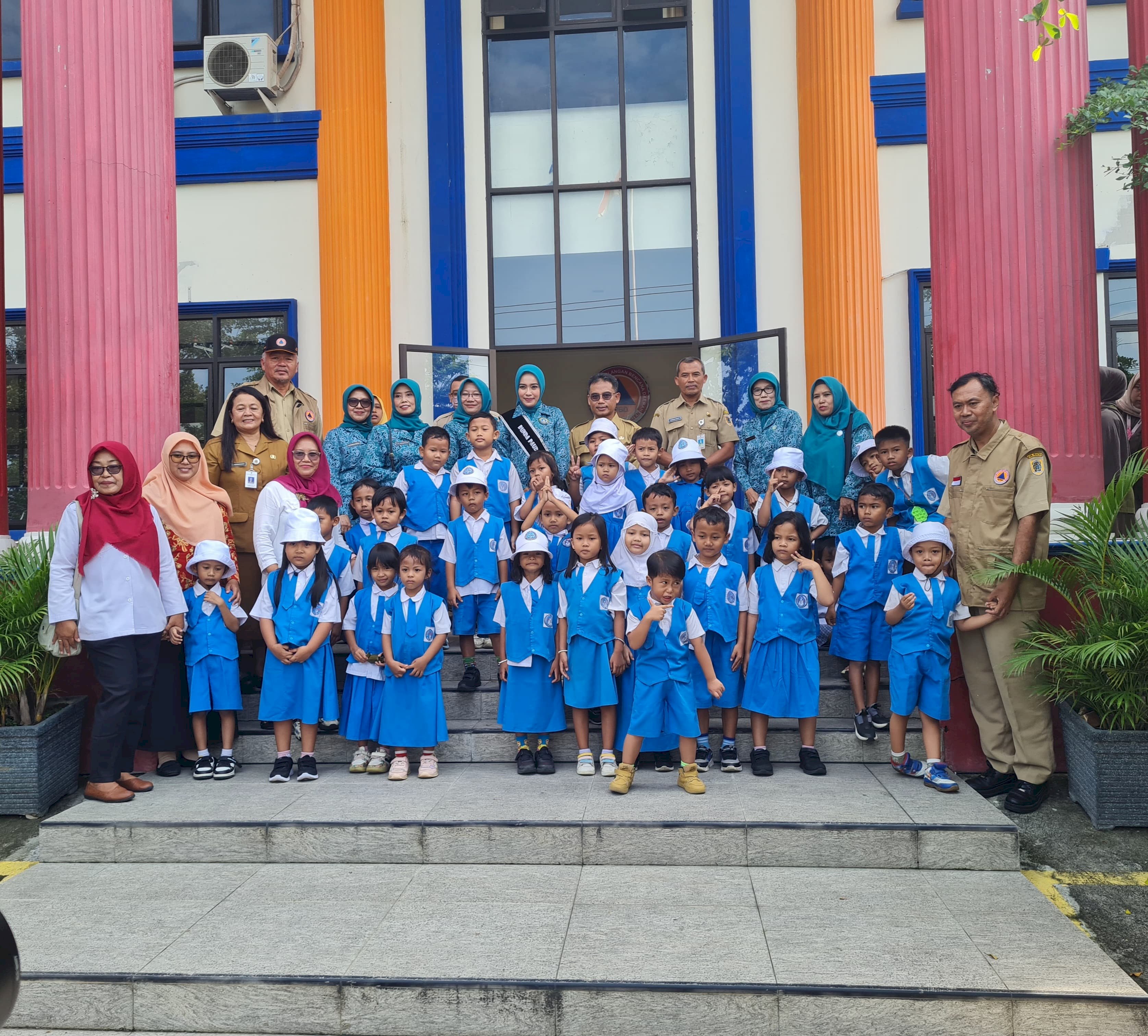 Kunjungan Bus Bejanaku dan Bunda Literasi ke BPBD Kabupaten Klaten