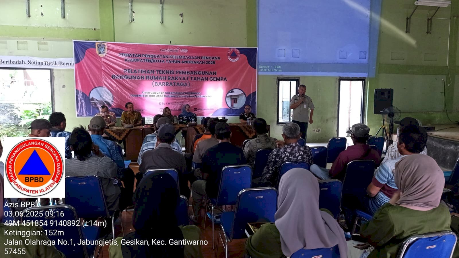 Sosialisasi Bangunan Rumah Tahan Gempa (Barrataga) di desa Gesikan, Gantiwarno