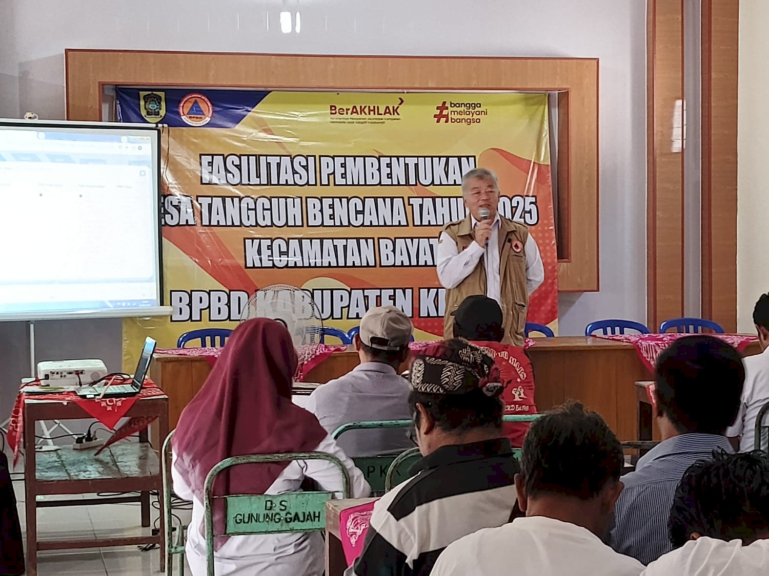Fasilitasi Pembentukan Desa Tangguh Bencana (DESTANA) di desa Gunung Gajah, Kecamatan Bayat