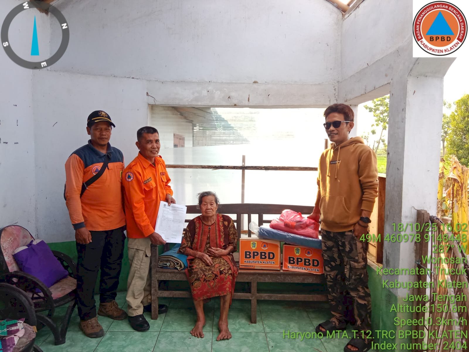 Penyerahan Bantuan Logistik Bagi Terdampak Angin Kencang