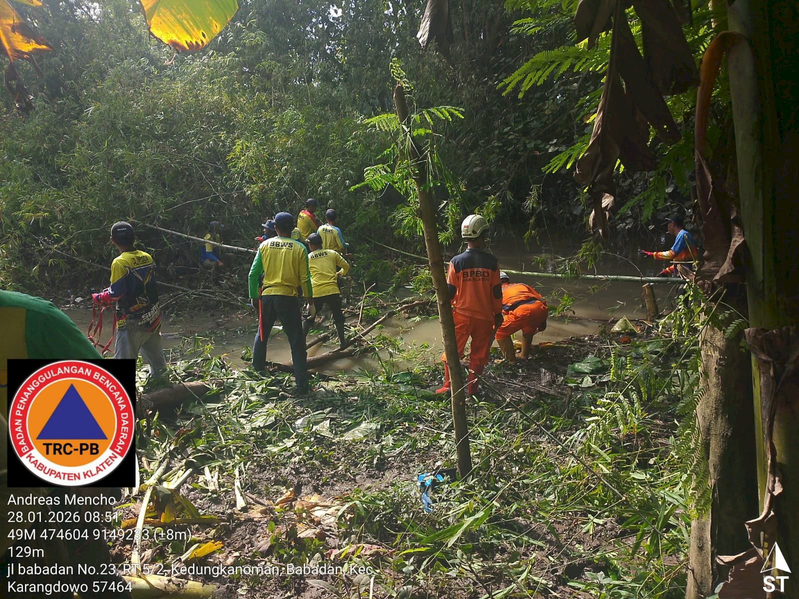 Semangat Gotong Royong, Bersihkan Sampah dan Rumpun Bambu di Desa Babadan, Kecamatan Karangdowo