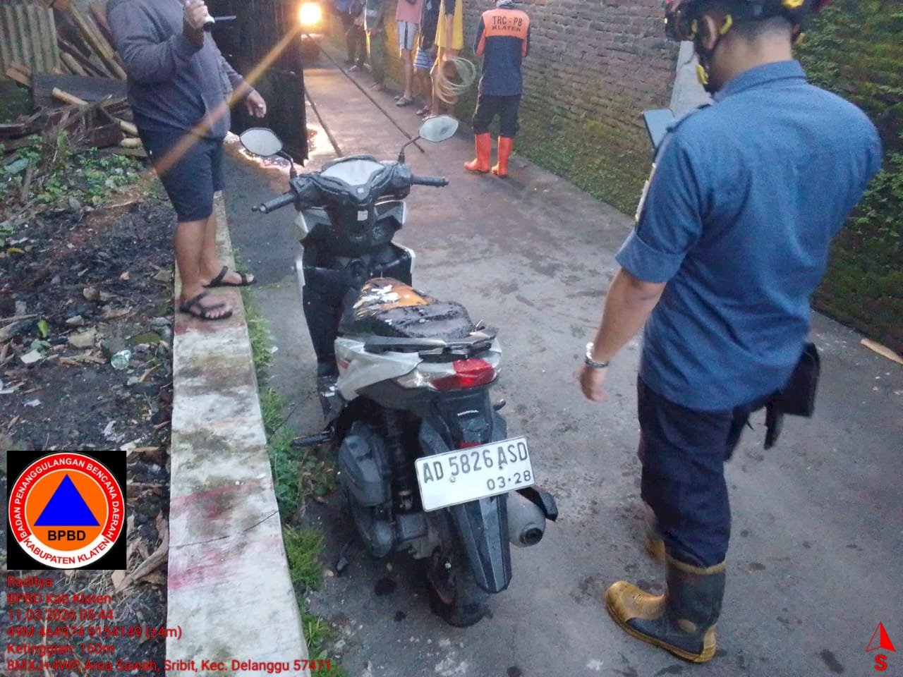 Kebakaran Mobil dan Sepeda Motor di Desa Bowan, Delanggu, Penyebab Belum Diketahui