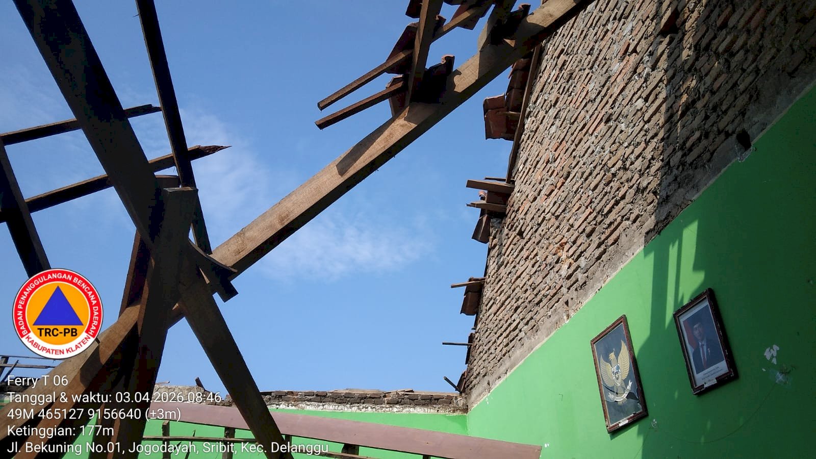 Atap Sekolah Roboh, Bupati Klaten Tinjau Lokasi Pastikan Gerak Cepat Penanganan