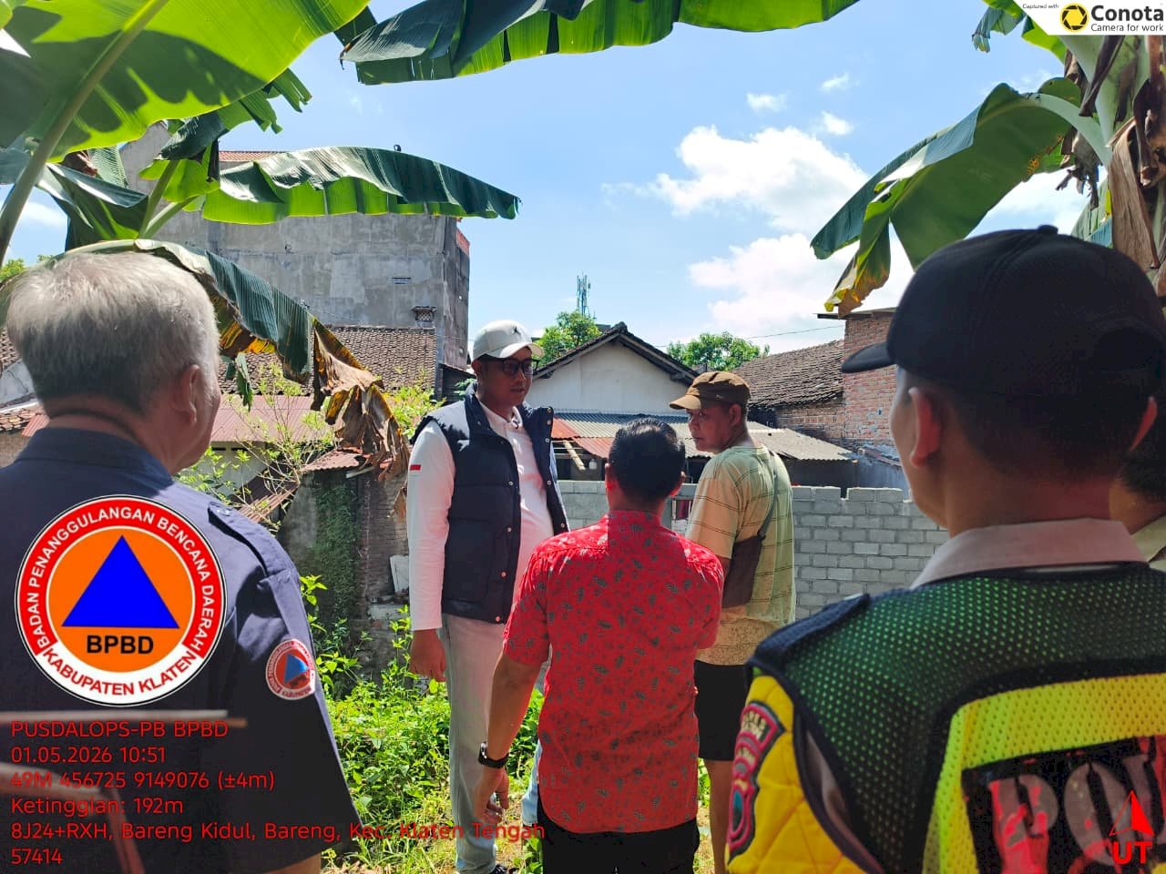 Bupati Klaten Tinjau Tanggul Longsor di Desa Paseban, Kecamatan Bayat