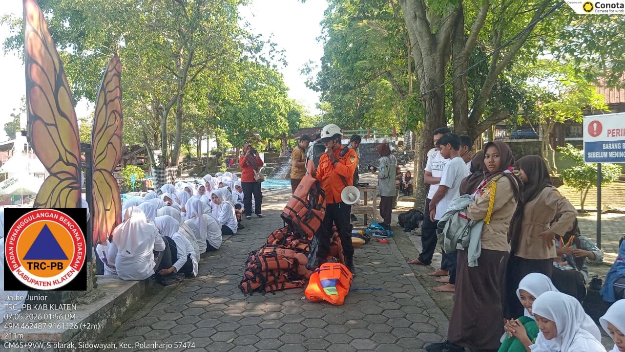 Menjadi Narasumber dalam Kegiatan Perkemahan SMA Negeri 3 Klaten