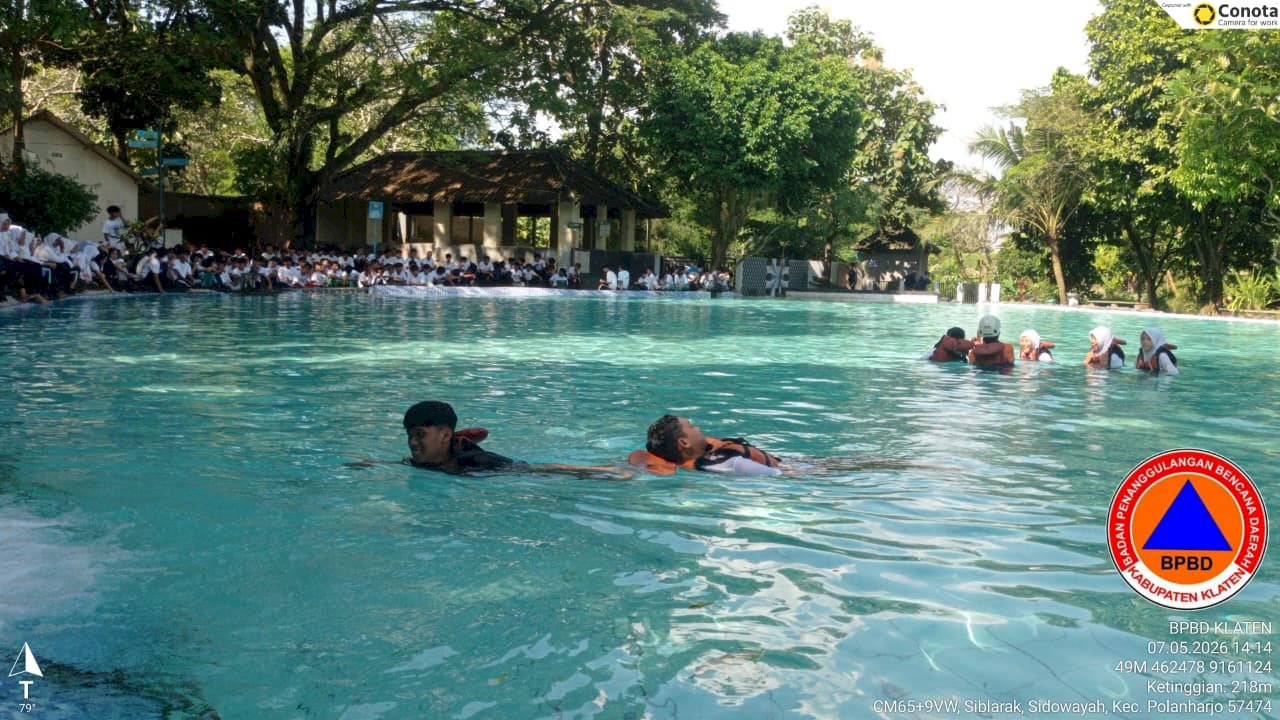 Menjadi Narasumber dalam Kegiatan Perkemahan SMA Negeri 3 Klaten