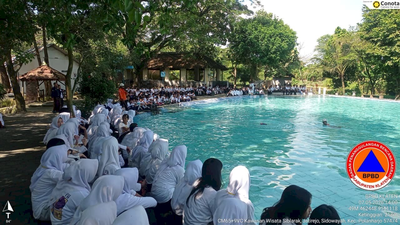 Menjadi Narasumber dalam Kegiatan Perkemahan SMA Negeri 3 Klaten