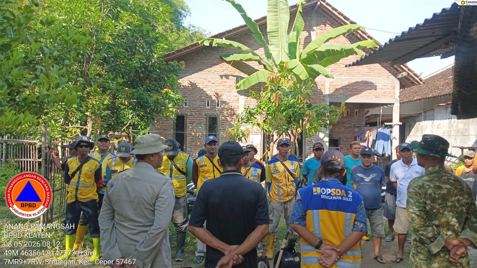 Gotong Royong Pembersihan Rumpun Bambu di Kali Cino, Desa Mireng, Kecamatan Trucuk