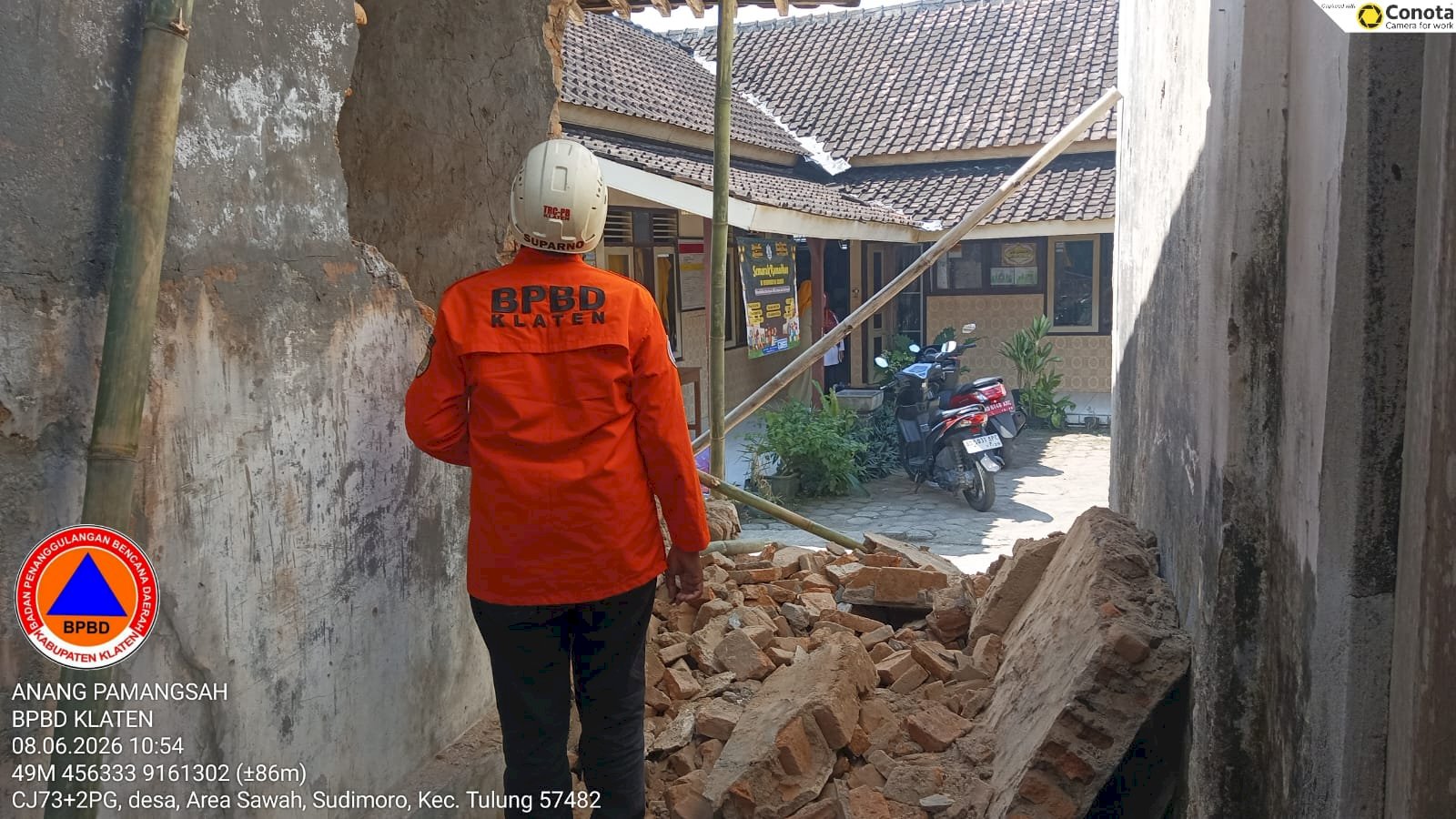 Assessment Tembok Rumah Roboh di Desa Sudimoro, Kecamatan Tulung