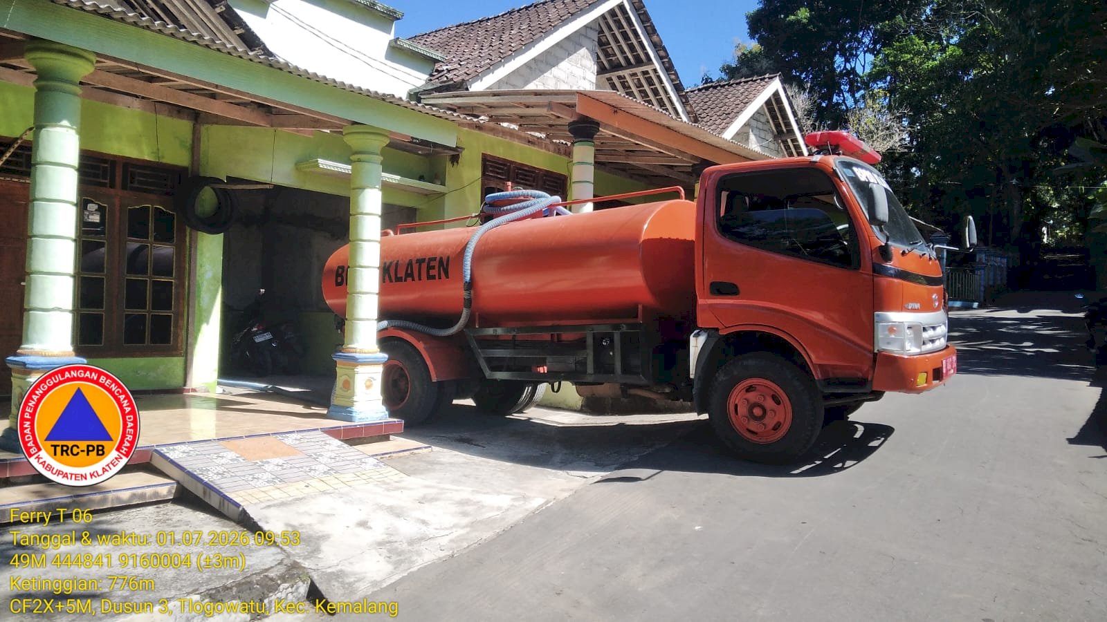 Droping Air Bersih 9 Tangki ke Tiga Desa di Kecamatan Kemalang