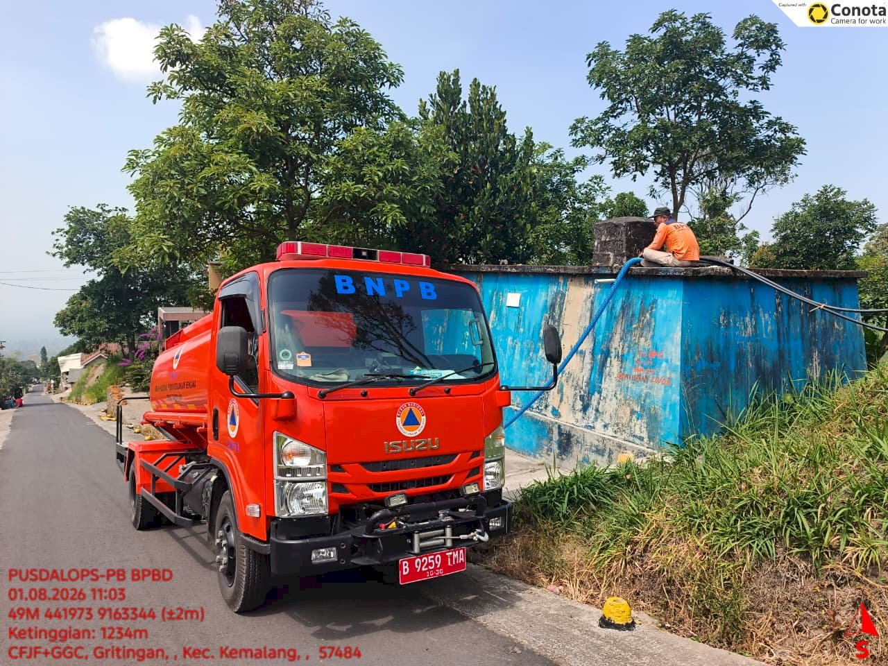 Dropping Air Bersih 9 Tangki ke Tiga Desa di Kecamatan Kemalang
